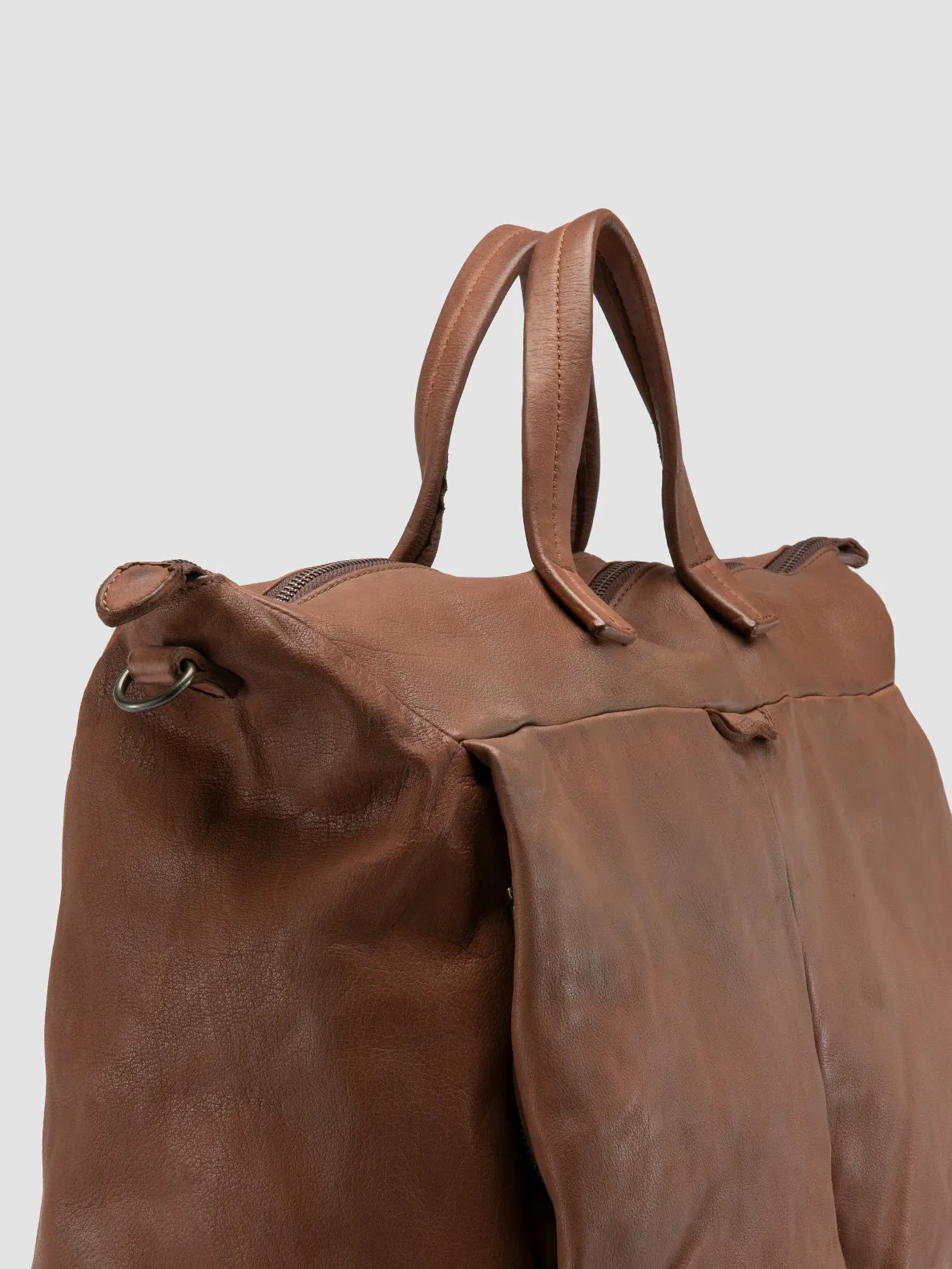 HELMET 044 - Brown Leather Weekender