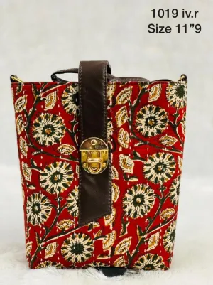 PRINTED SLING BAG