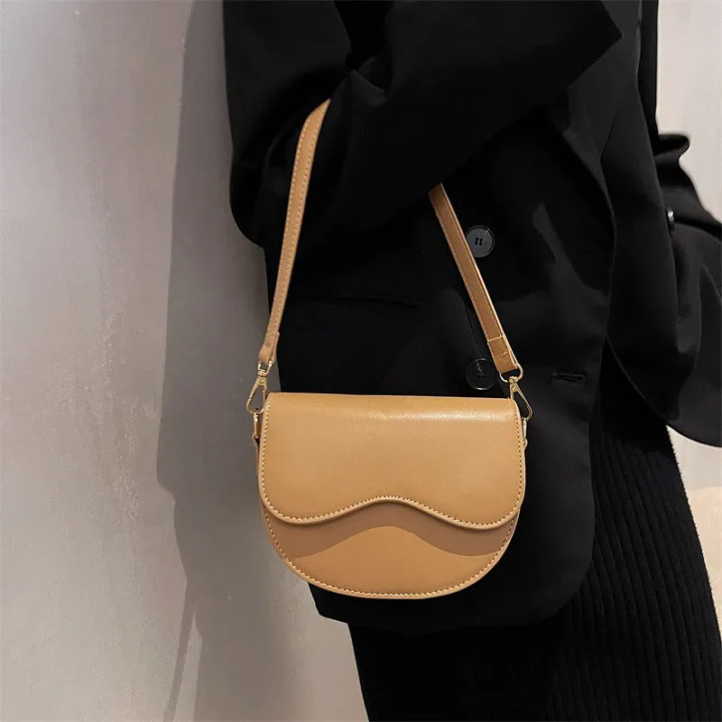 Vintage Small Bag New Fashion Versatile Autumn and Winter One Shoulder Crossbody Bag Small Women's Bag Underarm Saddle Bag